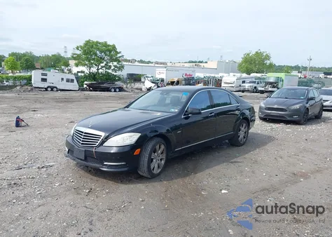 2011 Mercedes-Benz S 400 Hybrid z USA, uszkodzony, nr VIN WDDNG9FB9BA366184